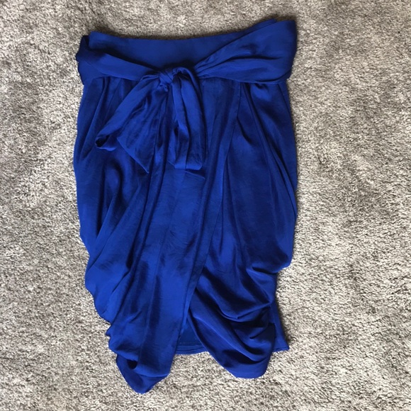 #tulip cut #skirt #BCBGmaxazria - Picture 1 of 6